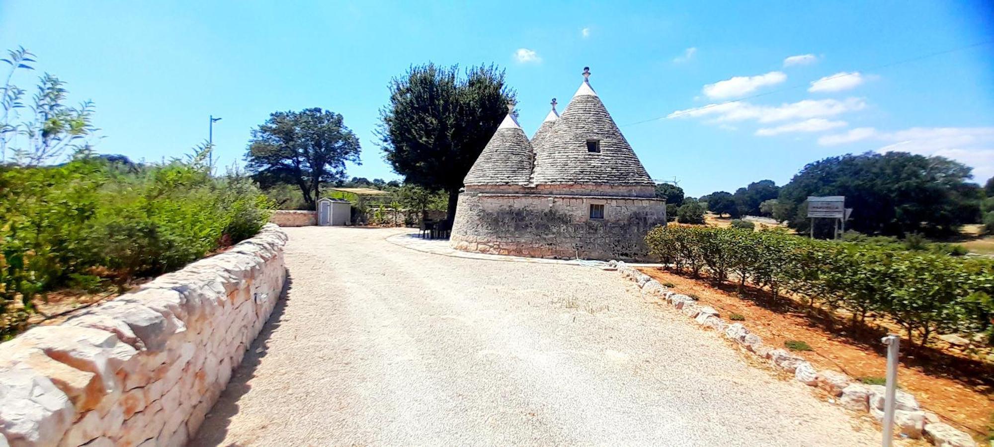 Trullo Roverella 로코로톤도 외부 사진