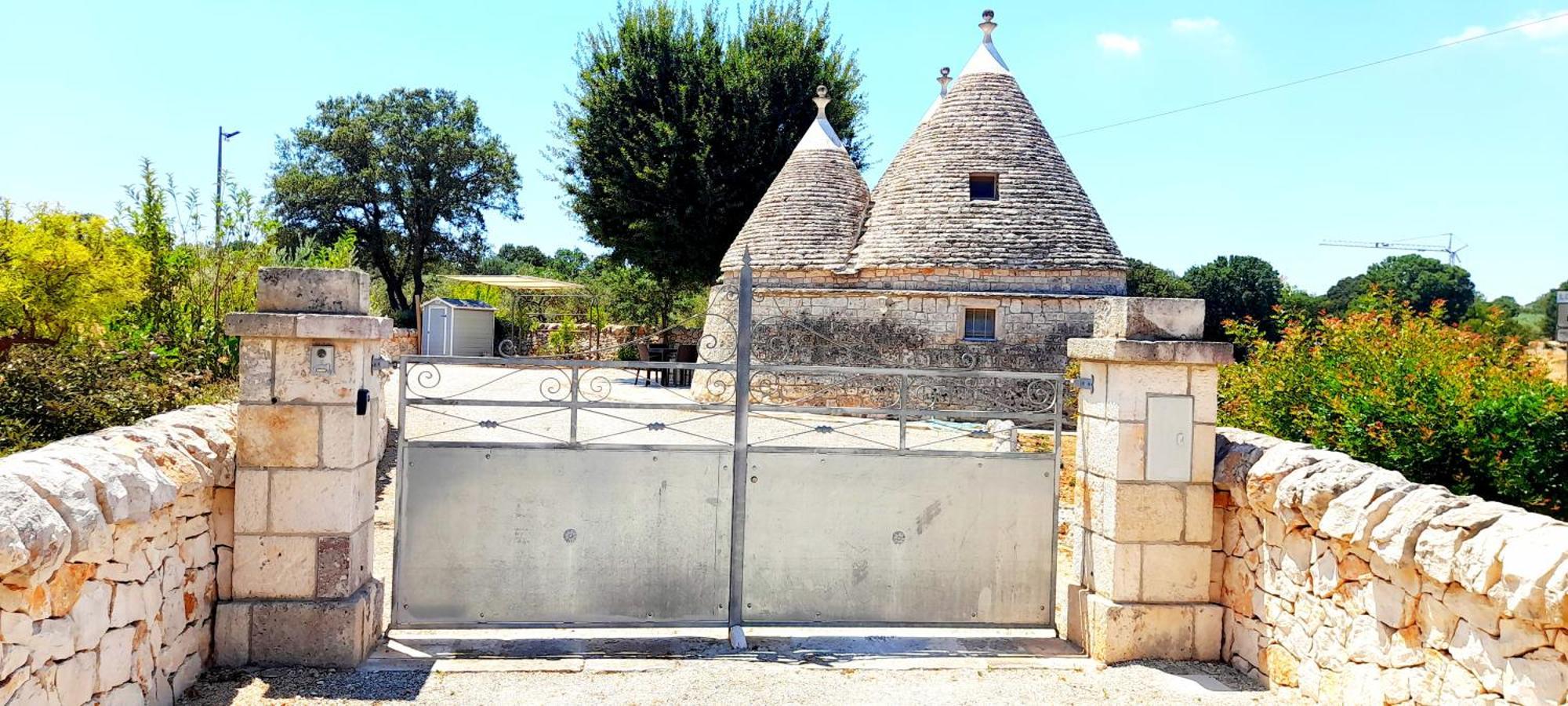 Trullo Roverella 로코로톤도 외부 사진
